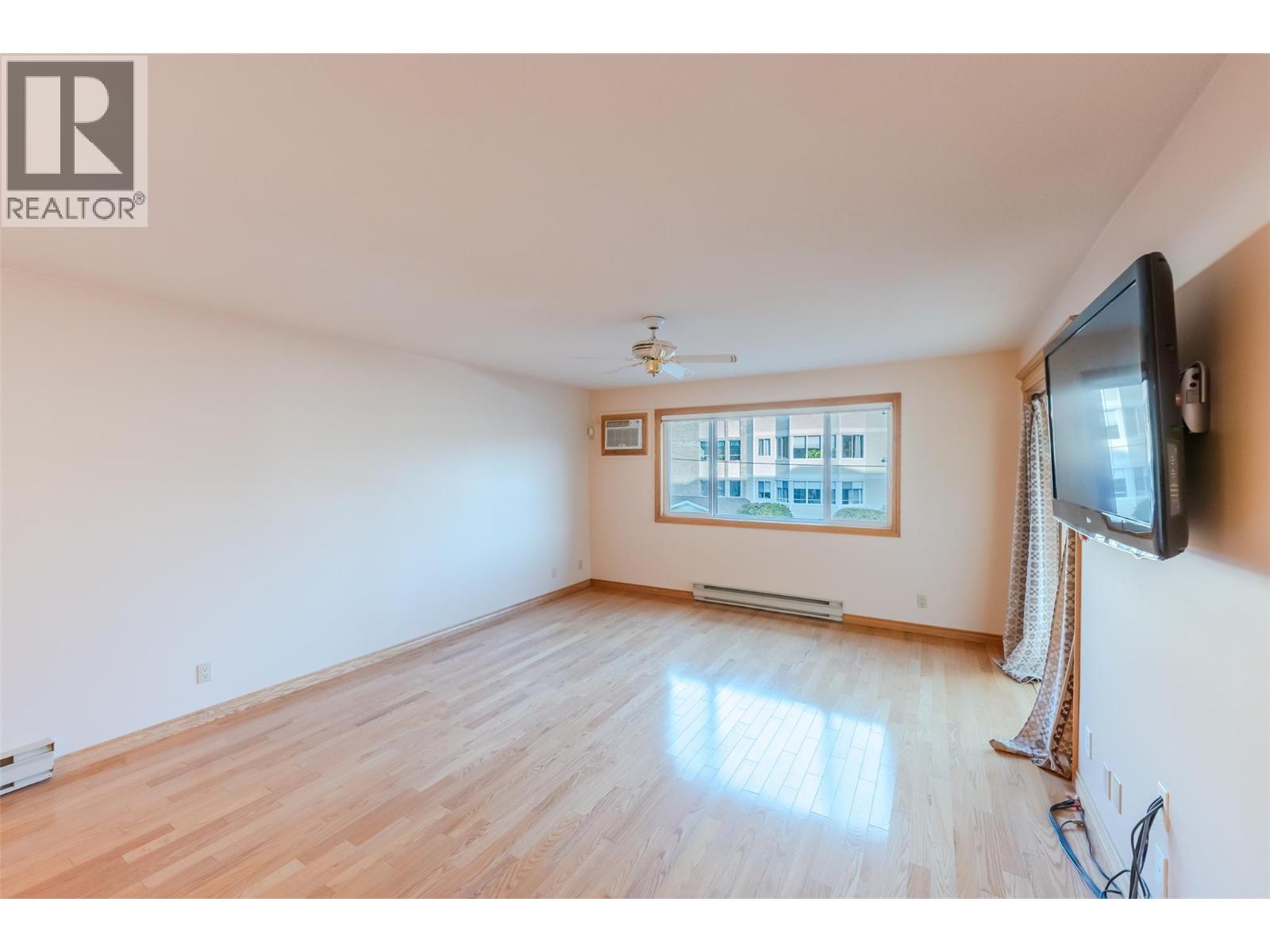 195 Warren Avenue W Unit# 204, Penticton, British Columbia  V2A 3N1 - Photo 12 - 10404427