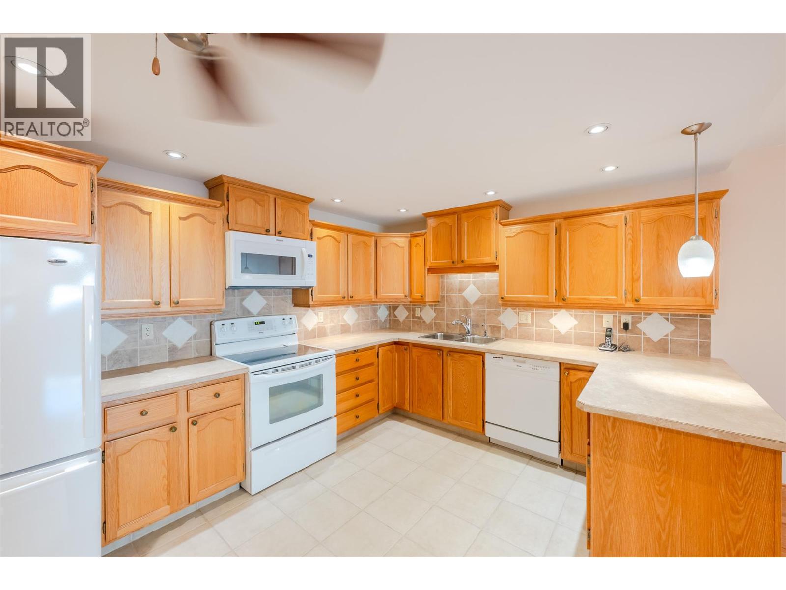 195 Warren Avenue W Unit# 204, Penticton, British Columbia  V2A 3N1 - Photo 21 - 10404427