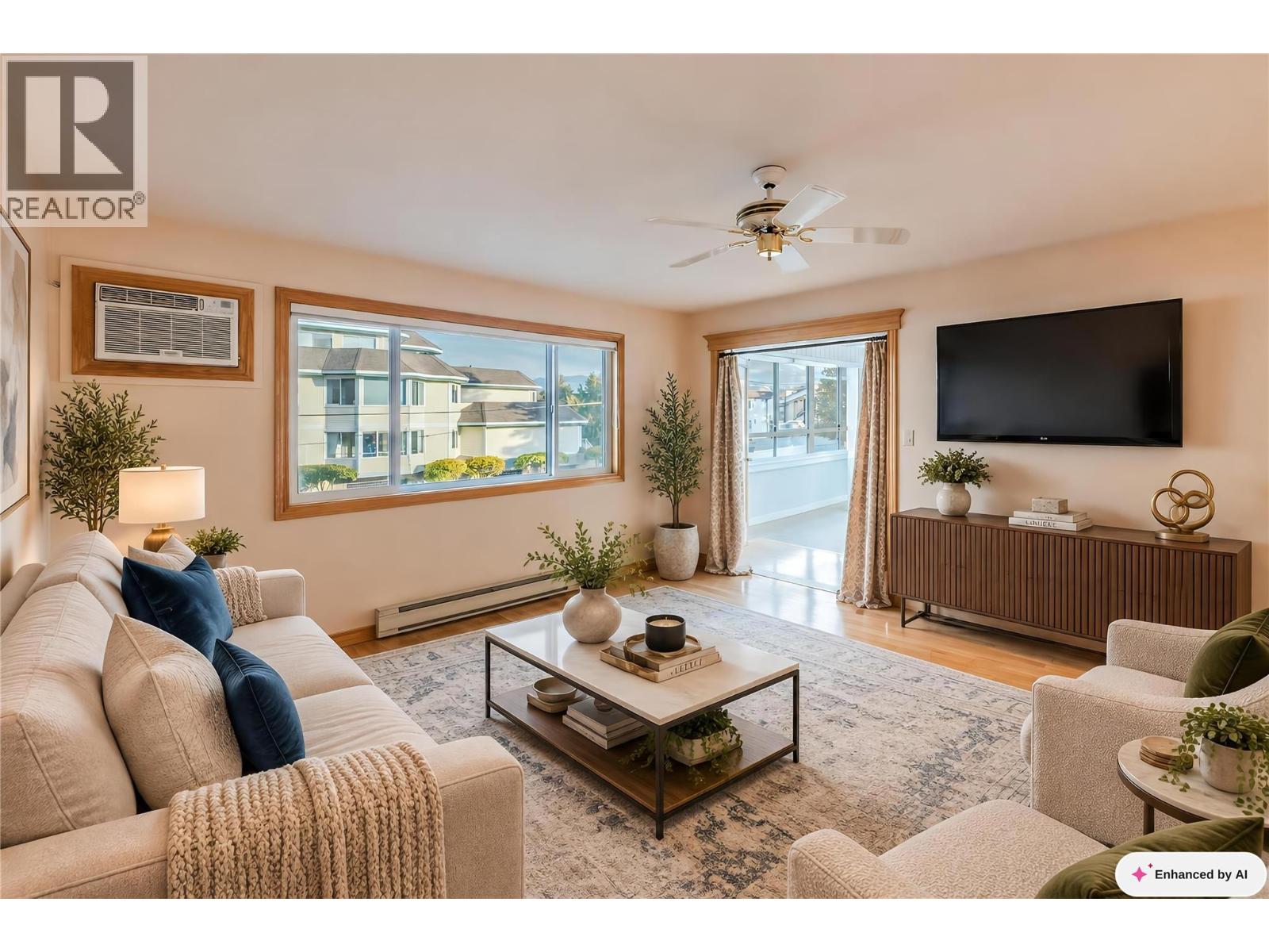 195 Warren Avenue W Unit# 204, Penticton, British Columbia  V2A 3N1 - Photo 3 - 10404427
