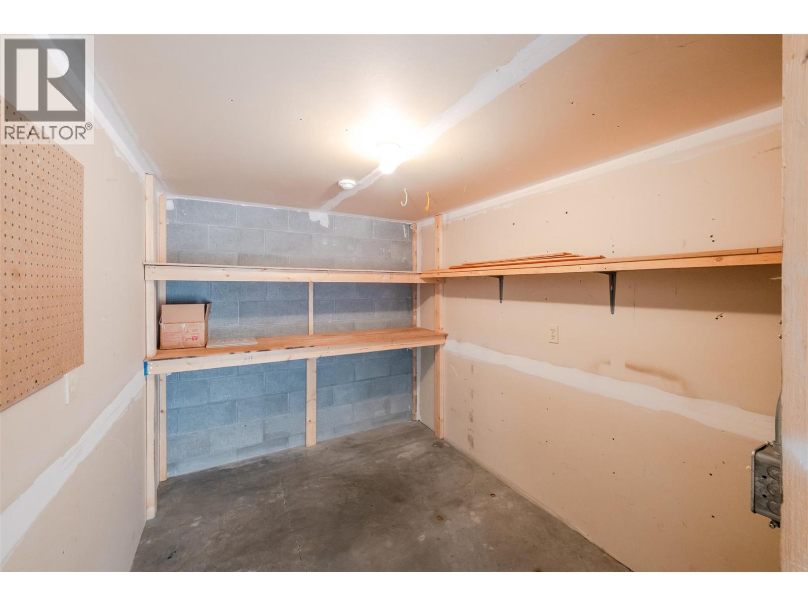 195 Warren Avenue W Unit# 204, Penticton, British Columbia  V2A 3N1 - Photo 42 - 10404427