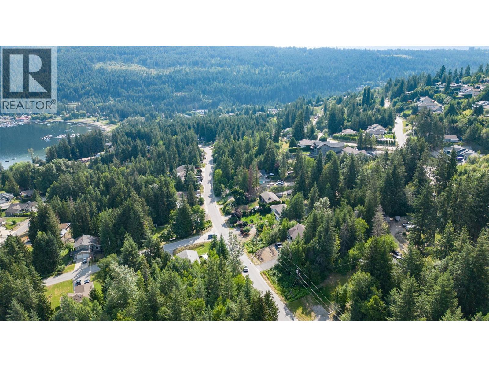 2534 Centennial Drive, Blind Bay, British Columbia  V0E 1H1 - Photo 4 - 10392270