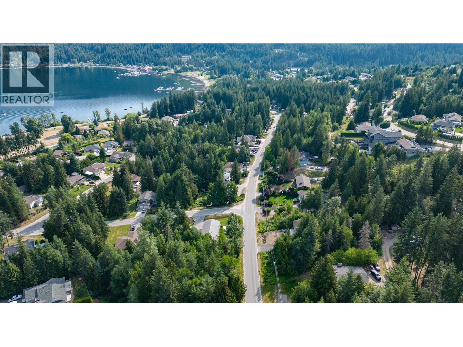 2534 Centennial Drive, Blind Bay, British Columbia  V0E 1H1 - Photo 5 - 10392270
